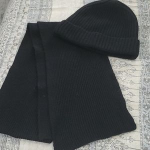 Hat and scarf which are very soft.